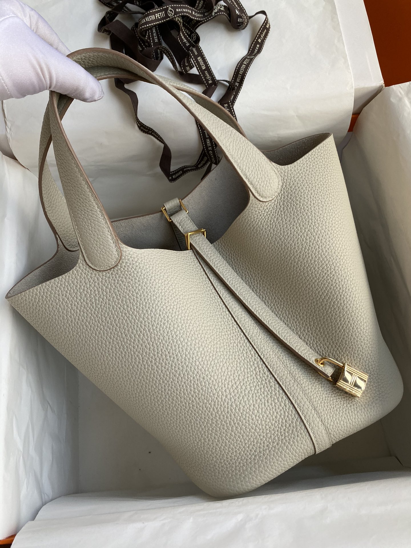 Hermes Picotin Lock 22 Bag In Pearl White Clemence Leather